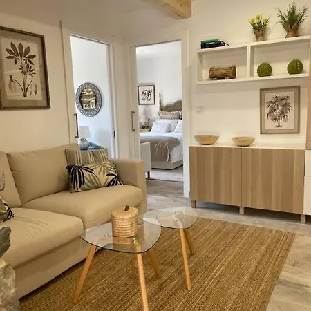 아파트 Moderno Con Jardin San Saturnino