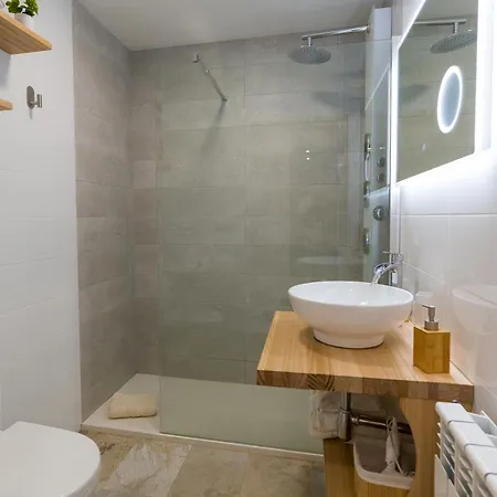 Con Jardin En San Sadurnino