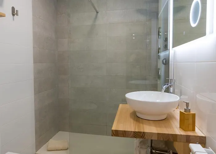 Con Jardin En San Sadurnino