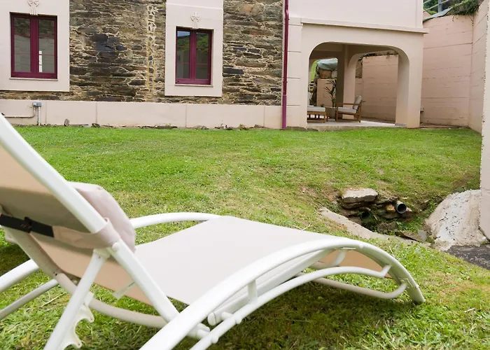 Con Jardin En San Sadurnino * San Saturnino