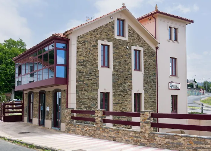 Con Jardin En San Sadurnino * San Saturnino